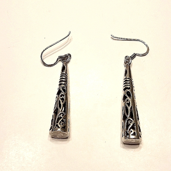 Sterling silver sculpted earrings, 3 cm - Picture 4 of 8